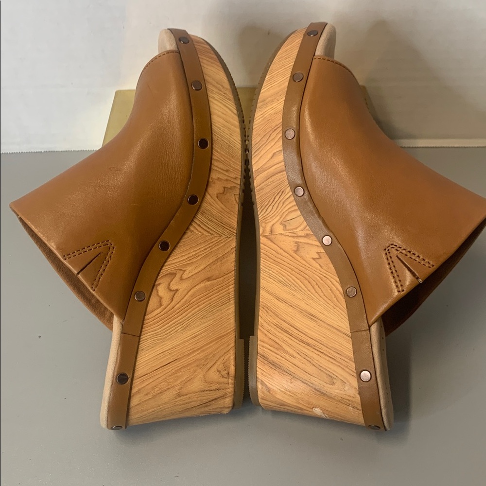 Clarks Brown Leather copper accents Wedge 3” Mules Size 9 - Picture 4 of 13